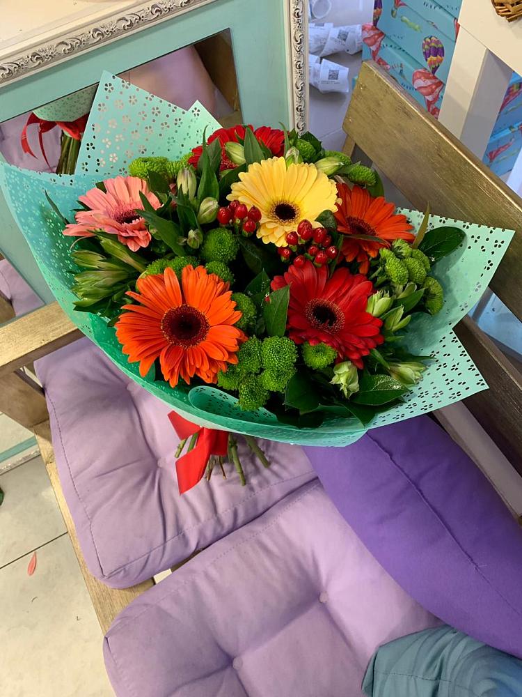 Букет цветов из: Герберы, Хризантемы и Альстромерии в Чинаре