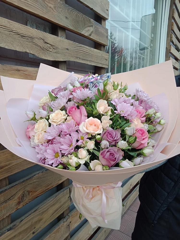 Букет цветов из: Розы и Хризантемы в Чинаре