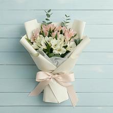 Букет цветов из:  Альстромерии в Чинаре