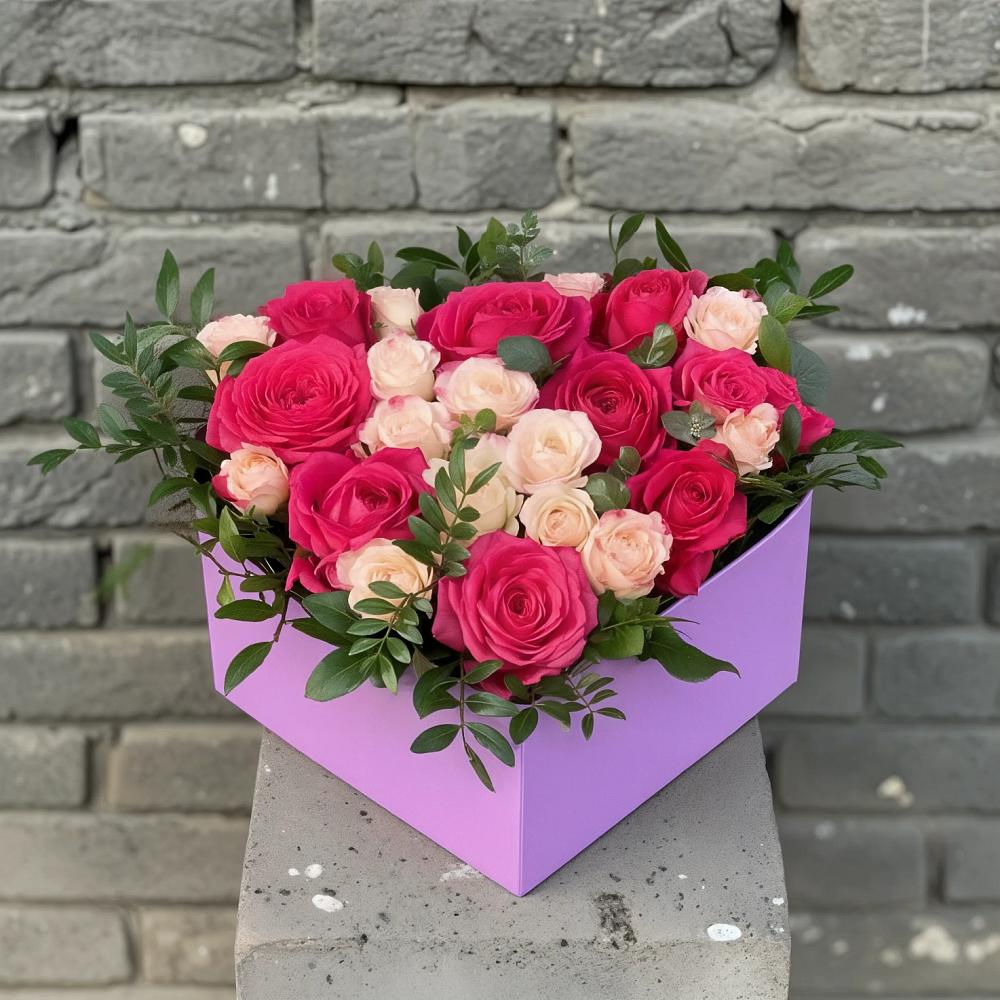Цветочная композиция из Розы в коробке в Чинаре