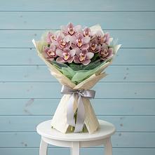 Букет цветов из:  Орхидеи и Розы #REPLACE_PRED# Чинаре