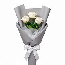 Букет 3 белые розы в Чинаре