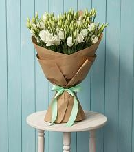 Букет цветов из:  Лизиантусы в Чинаре