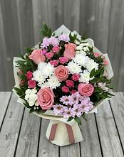 Букет цветов из:  Альстромерии, Гвоздики, Розы и Хризантемы в Чинаре