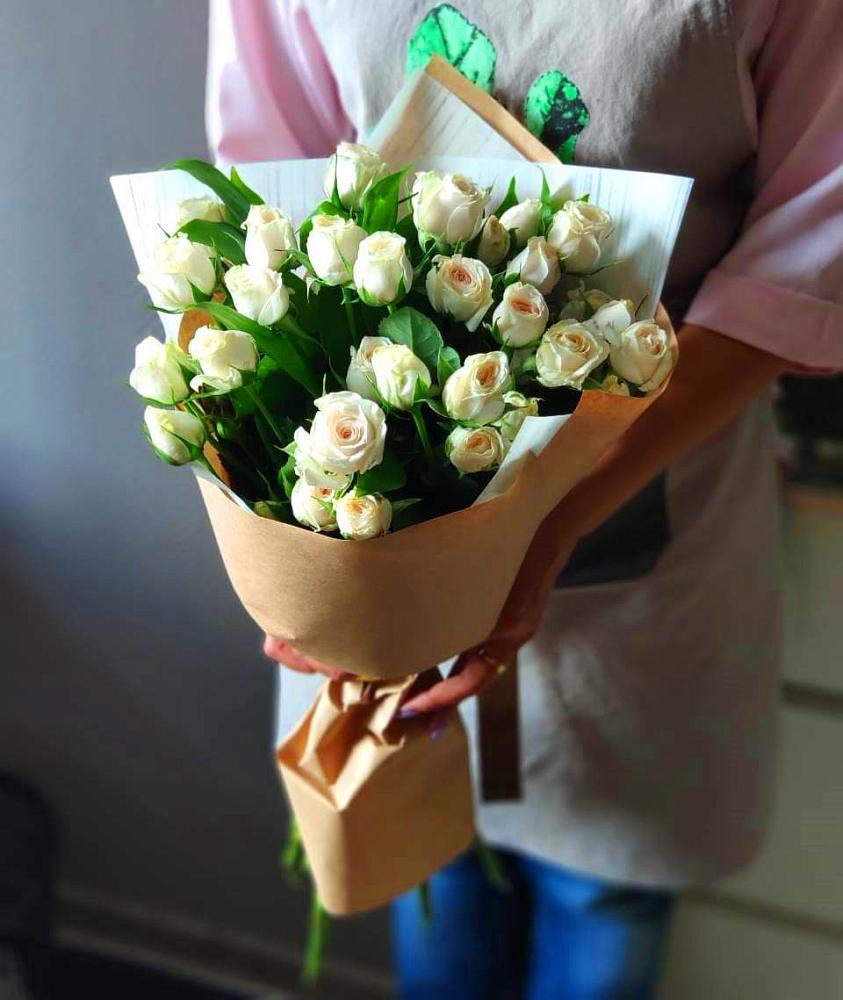 Букет цветов из: Розы в Чинаре
