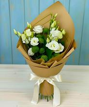 Букет цветов из:  Хризантемы и Лизиантусы #REPLACE_PRED# Чинаре