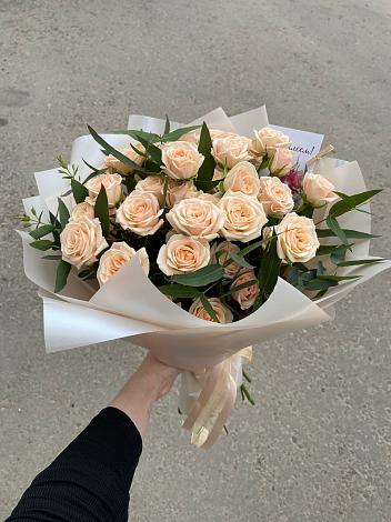 Букет Кремовые розы Латте в Чинаре