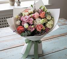 Букет цветов из:  Розы, Лизиантусы и Гвоздики в Чинаре