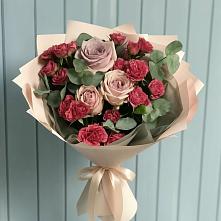 Букет цветов из:  Гвоздики и Розы в Чинаре