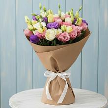 Букет цветов из:  Лизиантусы в Чинаре