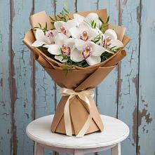 Букет цветов из:  Орхидеи и Розы #REPLACE_PRED# Чинаре